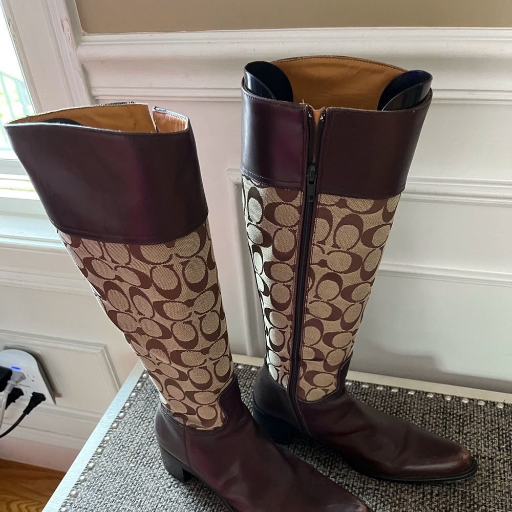 Coach riding boots great condition!!  Size 6.5
